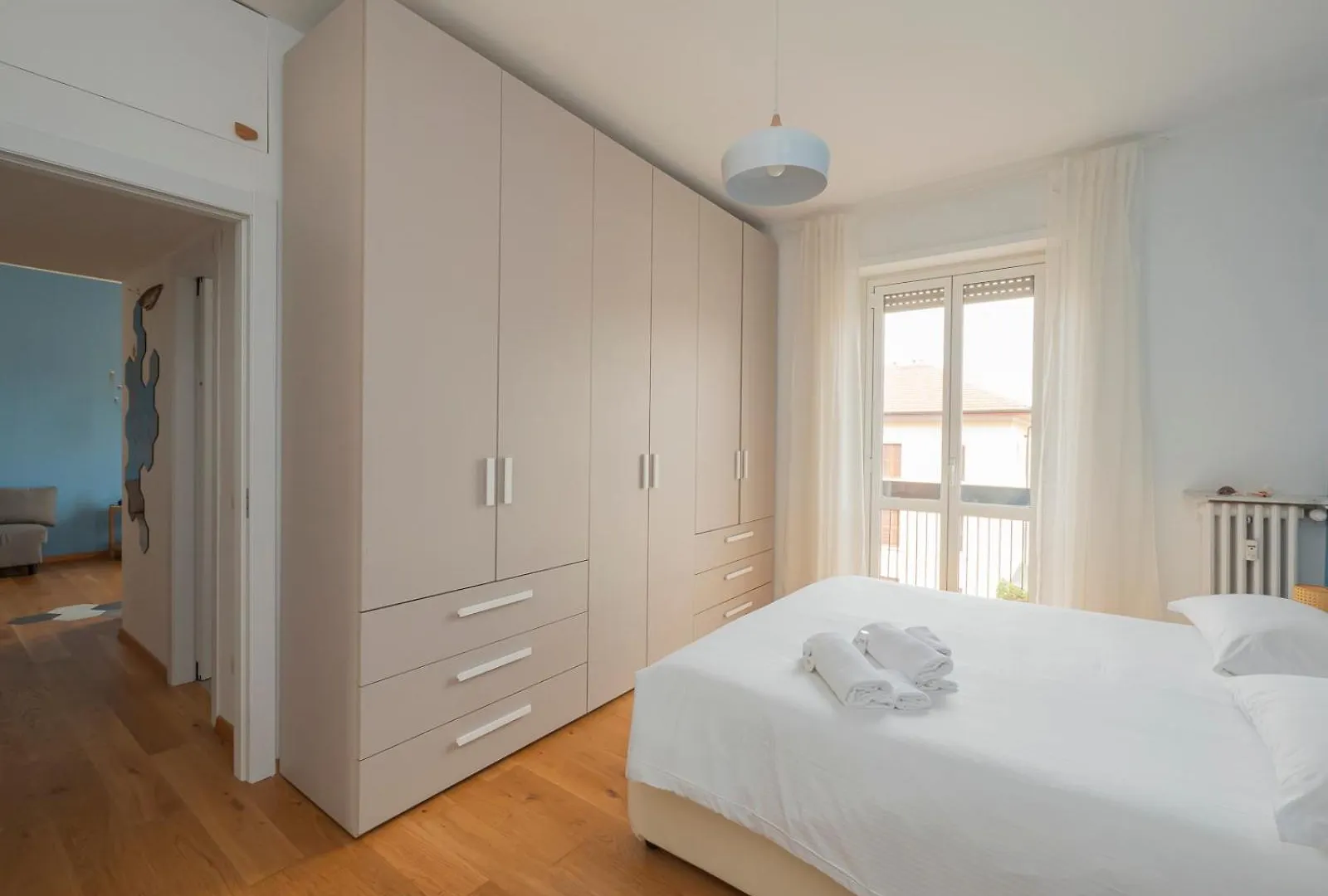 Xenia Apartments - Colorful Suite In Citta Studi Area Milan